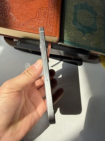 Техника и электроника: IPhone 15 Pro, Б/у, 256 ГБ, White Titanium, 86 % — 3