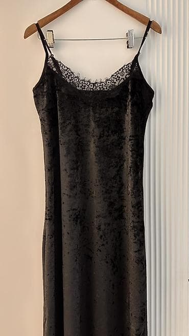 pull beer: Вечернее платье, Коктейльное, Длинная модель, Велюр, Без рукавов, S, M, L — 1