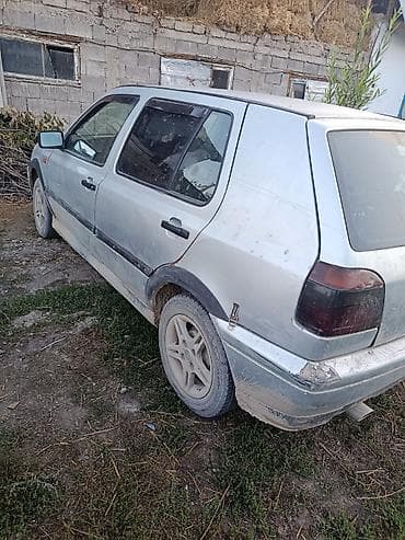 электро унаа: Volkswagen Golf: 1991 г., 1.8 л, Кол менен иштөөчү, Бензин, Хетчбек — 1