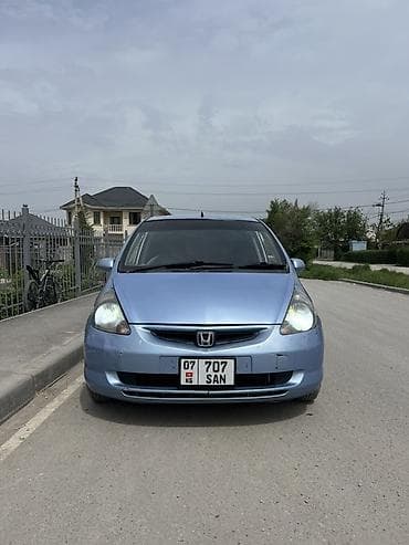 Honda Fit: 2002 г., 1.3 л, Автомат, Бензин, Хэтчбэк