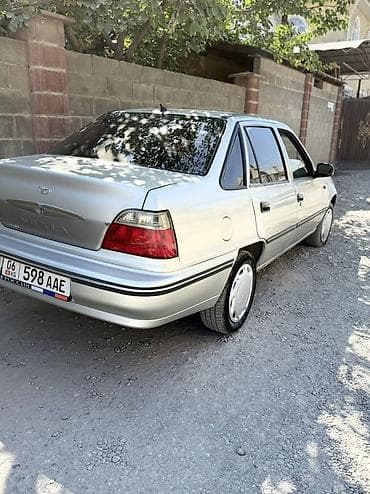 Daewoo Nexia: 2007 г., Седан