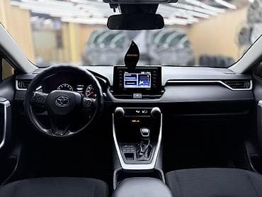 range rower: Toyota RAV4: 2021 г., 2.5 л, Автомат, Бензин, Кроссовер — 7