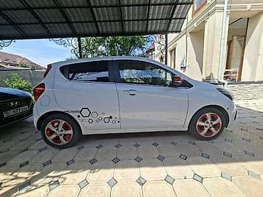 электромобиль такси: Chevrolet Spark: 2017 г., 1 л, Бензин, Седан — 8