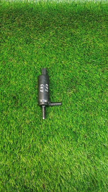 e71: *Насос омывателей фар в комплекте со шлангом BMW X6 E71 X5 E70 (3); — 2