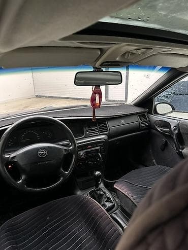 opel: Opel Vectra: 1996 г., Ручные, Бензин, Седан — 5