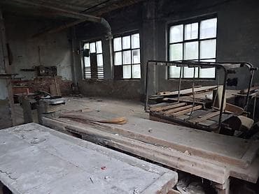 Гаражи: Промышленное помещение/цех с прилегающей крытой площадкой и — 1