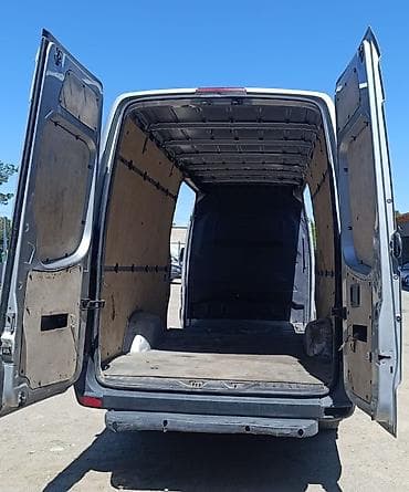 rf 2: Фургон Mercedes-Benz Sprinter (длинная база, высокий потолок) — 7