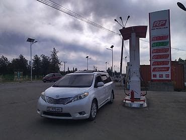 corolla fielder: Toyota Sienna: 2011 г., 3.5 л, Автомат, Бензин, Минивэн — 10