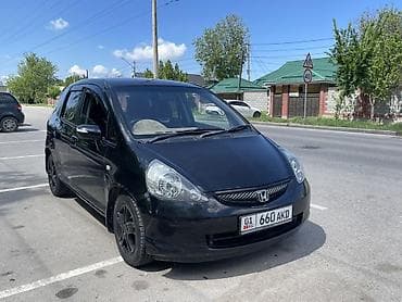 Honda Fit: 2006 г., 1.3 л, Автомат, Бензин, Хэтчбэк