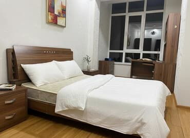 двуспальные кровати фото и цена: Продаётся стильная и прочная кровать. Материал - натуральное дерево с — 1