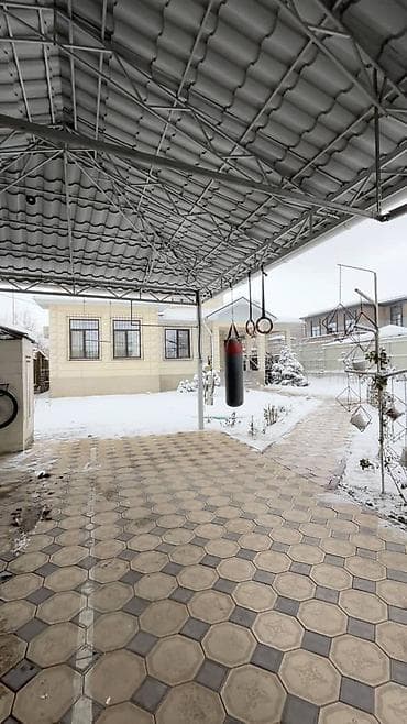 hostel osh: Дом, 229 м², 5 комнат, Агентство недвижимости, Дизайнерский ремонт — 1