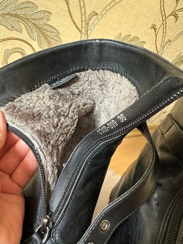 сапоги зимние женские натуральная кожа натуральный мех распродажа: Продам зимние сапоги, натуральный мех. Размер 36. Цена 1500 сом. Обмен — 3