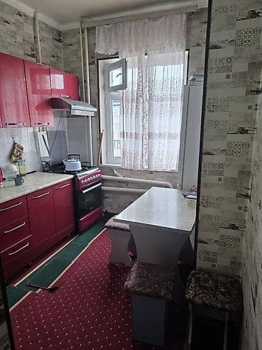 ош к: 3 комнаты, 72 м², 105 серия, 4 этаж — 4