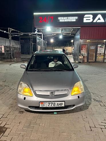 Honda Civic: 2003 г., 1.6 л, Автомат, Бензин, Хэтчбэк at lalafo.kg Honda Civic: 2003 г., 1.6 л, Автомат, Бензин, Хэтчбэк