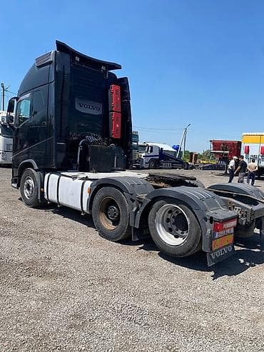 Транспорт: Тягач, Volvo, 2015 г., Без прицепа — 6