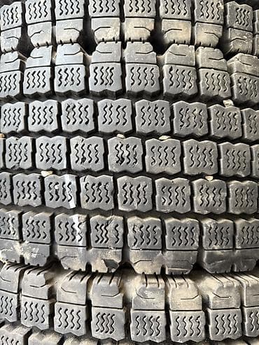 70: Шины 215 / 70 / R 17.5, Зима, Б/у, Комплект, Грузовики/Автобусы, Япония, Bridgestone — 2