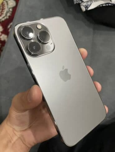 IPhone 13 Pro, Б/у, 128 ГБ, Серебристый, Зарядное устройство, Защитное стекло, Чехол, 88 %