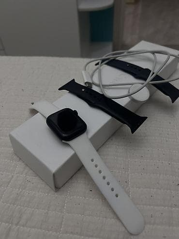Apple Watch 8 41мм. Состояние хорошее. Все в родне. Есть царапины на