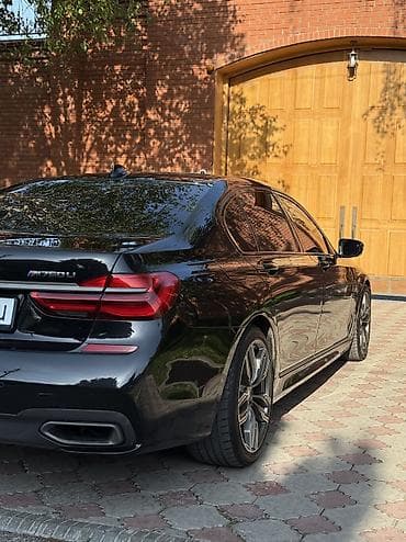 BMW 7 series: 2019 г., 4.4 л, Автомат, Бензин, Седан — 8