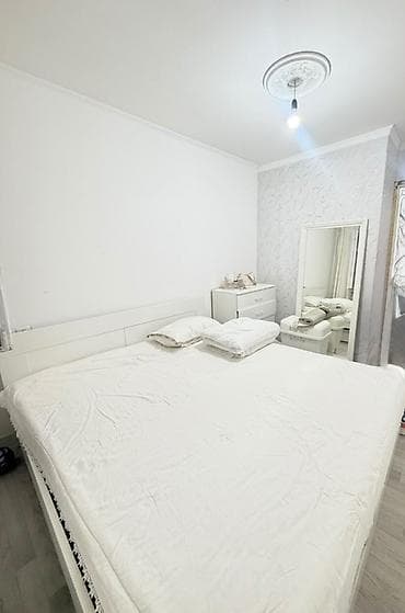 2 bedroom: Светлая квартира с аккуратным интерьером в спокойных светлых тонах — 4