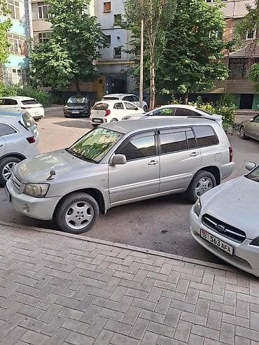 мини хова: Toyota Highlander: 2004 г., 3 л, Автомат, Газ, Кроссовер — 2