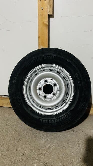 шины для фронтального погрузчика: Колеса в сборе 225 / 70 / R 15, Всесезонная, Б/у, Запаска, Грузовики/Автобусы, Железные — 1