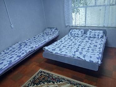 vip hostel: Гостевой дворик с комнатами для отдыха - Уютная закрытая территория с — 5