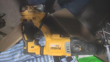 скорый: Аккумуляторный перфоратор DeWALT DCH263 XR 18 В + зарядное устройство — 4