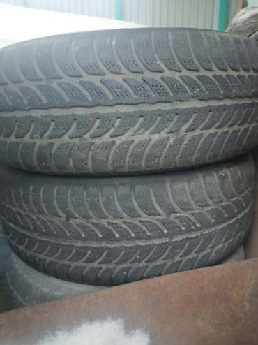 Продаю два колеса пару, размер 205/60/15 .,два за 5 т.с., окончательно