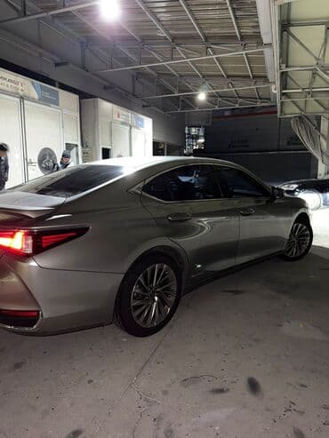 авто с последующим выкупом без первоначального взноса: Lexus ES: 2019 г., 2.5 л, Автомат, Гибрид, Седан — 2