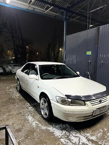 Toyota Camry: 1999 г., 2.2 л, Автомат, Бензин, Седан