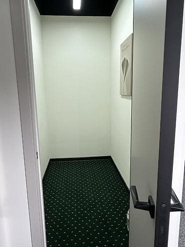 Коммерциялык мүлк: Кеңселерди ижаралоо, 72 м², Турак комплексинде, Жабдуулары менен — 6