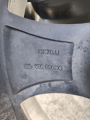 lend cruizer: Литые Диски R 16 Toyota, Комплект, отверстий - 5, Б/у — 2