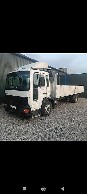 b class: Грузовик, Volvo, Стандарт, 7 т, Б/у — 5