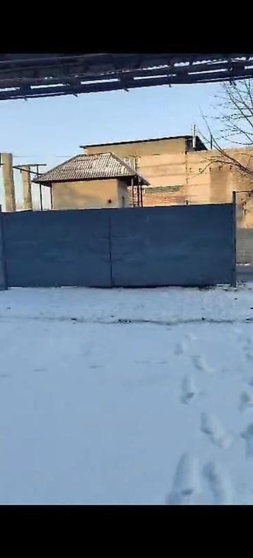 Коммерческая недвижимость: Фучика Сдается в аренду под склад итд Площадь:780м2 Цена: 400сом — 2