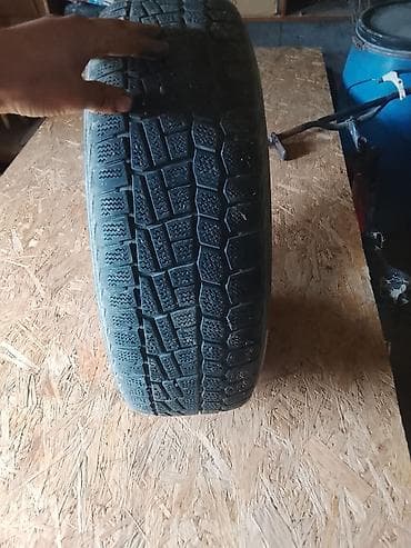 дом калеса: Шины 185 / 70 / R 14, Зима, Легковые, Viatti — 1