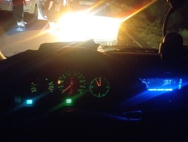 бампер митсубиси спейс стар: Легкий грузовик, Mercedes-Benz, Стандарт, 2 т, Б/у — 1