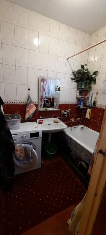 срочно продаётся 1 комнатная квартира в районе шлагбаум по улице кенсуйская 17 пересекает интергельпо: 2 комнаты, 47 м², Индивидуалка, 1 этаж, Косметический ремонт — 7