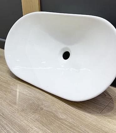 Раковина для ванной, Особенности: Глянцевое, Овальная форма, Материал: Керамика