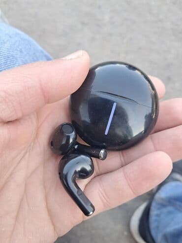 без проводной микрофон: Беспроводные наушники-вкладыши с зарядным футляром (круглый кейс) - — 16