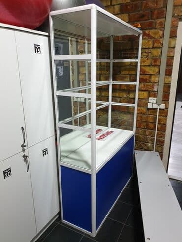 оборудование в бутик: Витрина с подсветкой, 4 полки. Фирма DEA. Высота 2м. Ширина 120см — 2