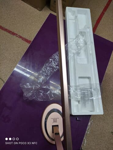 оборудование для салонов красоты: Светодиодная лампа для рабочего стола TNL — 4