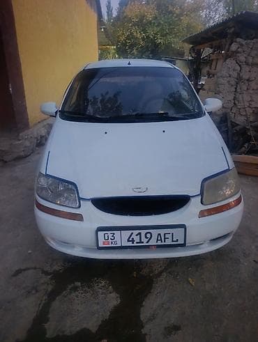 с большим баком: Daewoo Kalos: 2002 г., 1.5 л, Механика, Бензин, Хэтчбэк — 2