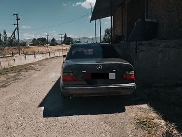 бампер w211: Mercedes-Benz W124: 1994 г., 2.2 л, Механика, Бензин, Седан — 2