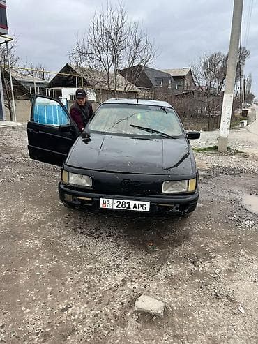 фольсваген: Volkswagen Passat: 1989 г., 1.8 л, Механика — 2