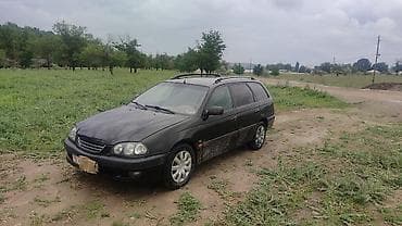 Toyota Avensis: 2000 г., 1.8 л, Механика, Бензин, Универсал