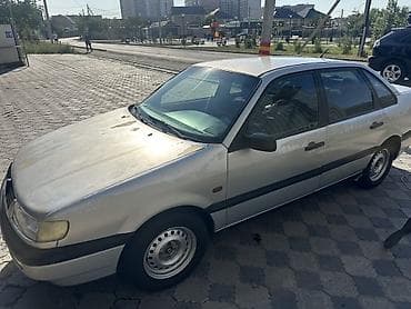 Volkswagen Passat: 1994 г., 2 л, Автомат, Газ, Седан — 5