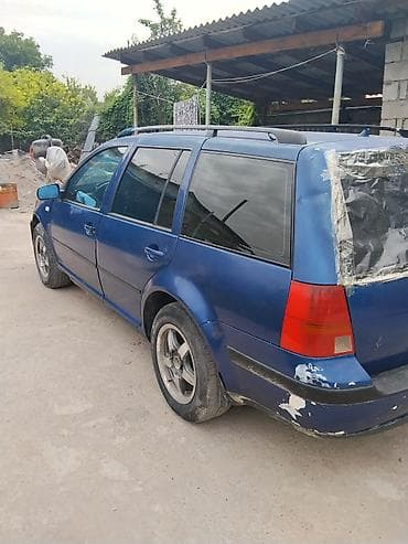 Унаа: Volkswagen Golf: 2001 г., 1.6 л, Кол менен иштөөчү, Бензин, Универсал — 3