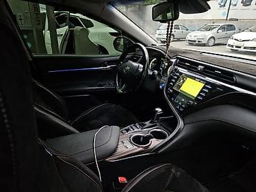 byd e7: Toyota Camry: 2019 г., 2.5 л, Вариатор, Гибрид, Седан — 5