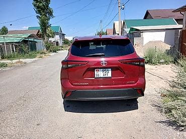 Toyota Highlander: 2021 г., Бензин, Внедорожник